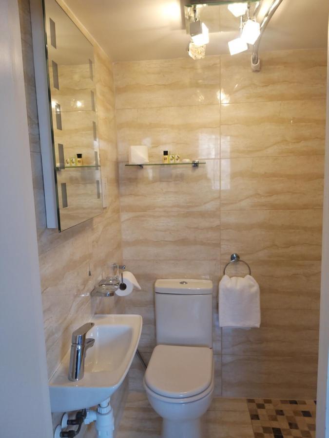 Doppelzimmer mit Bad