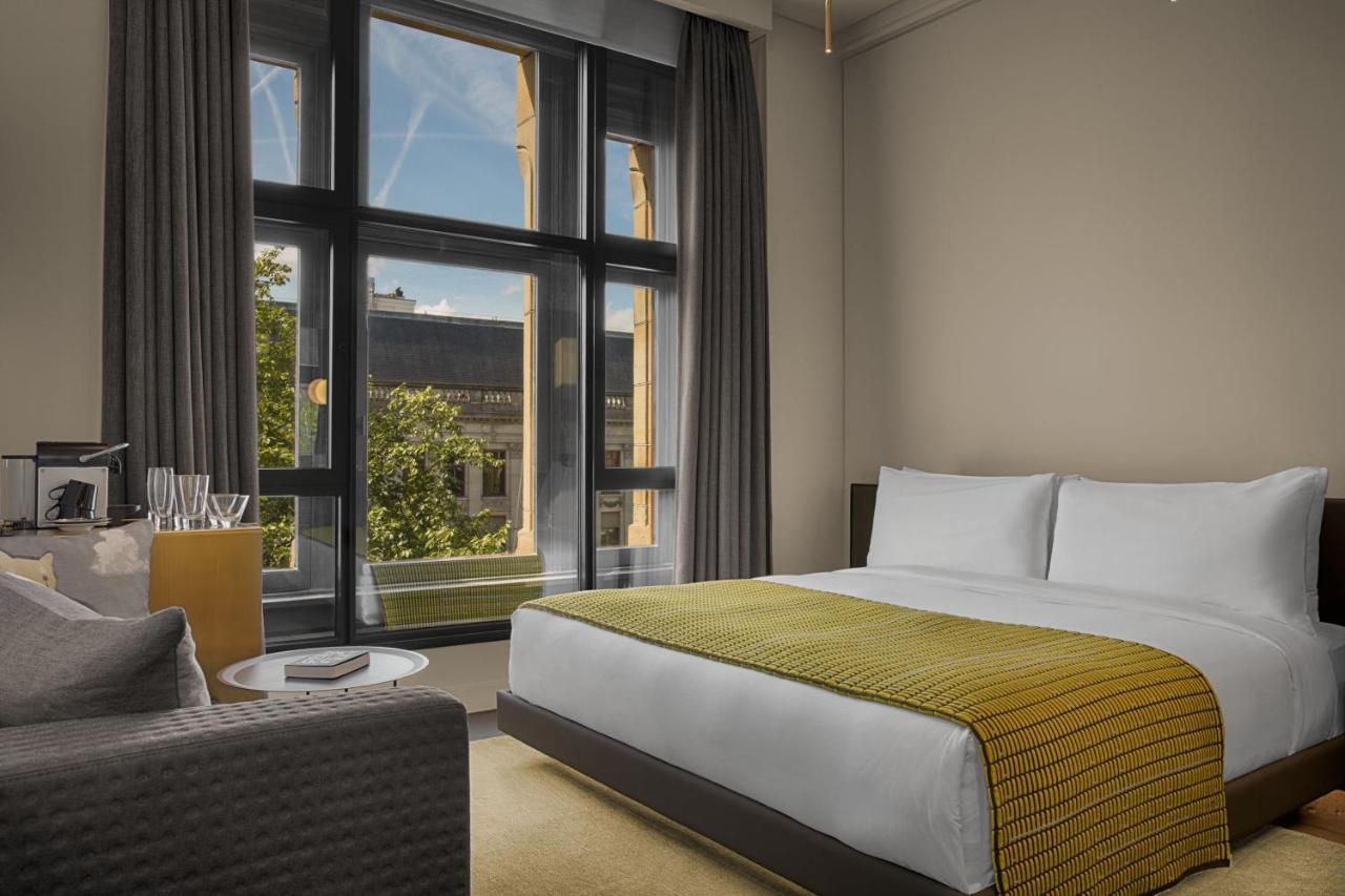 Superior Canal  Bank King, Guest room, 1 King, Canal view