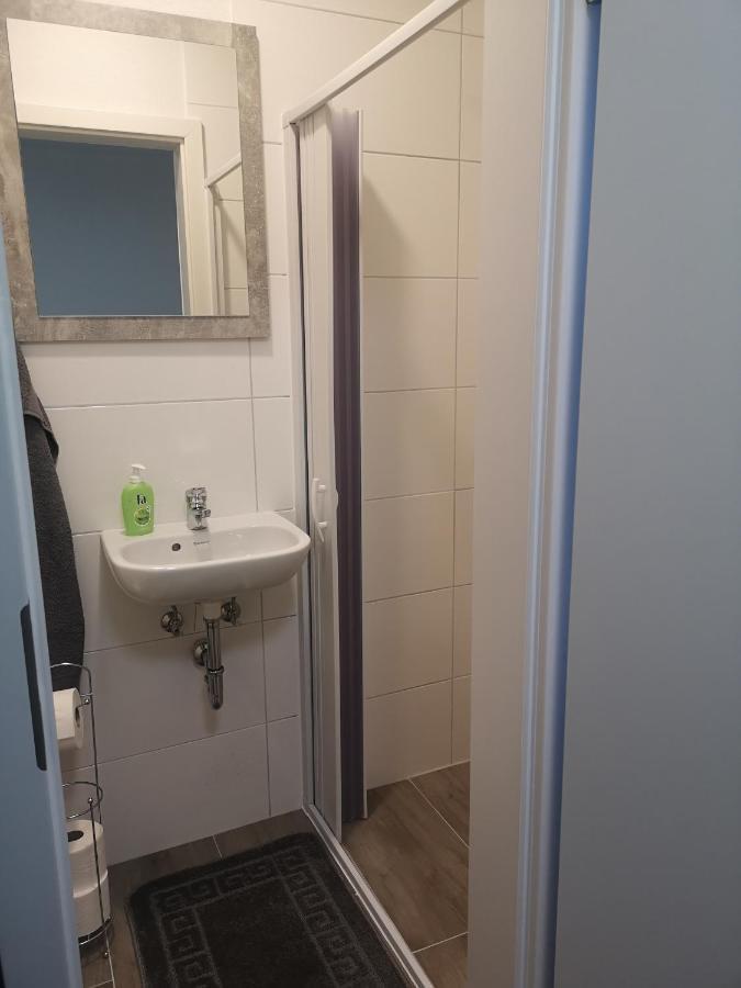 Einzelzimmer mit Bad