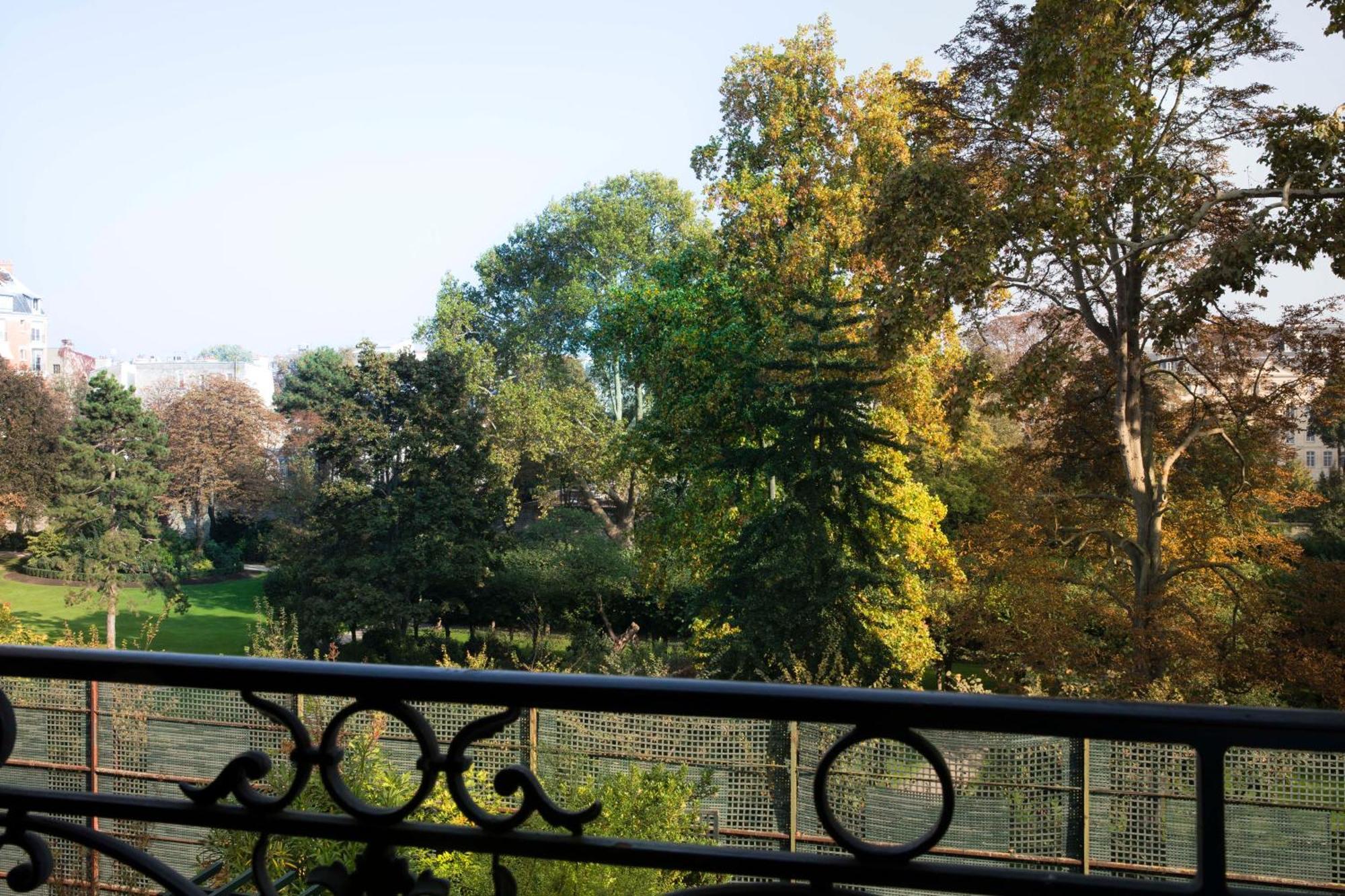 Doppelzimmer mit Gartenblick