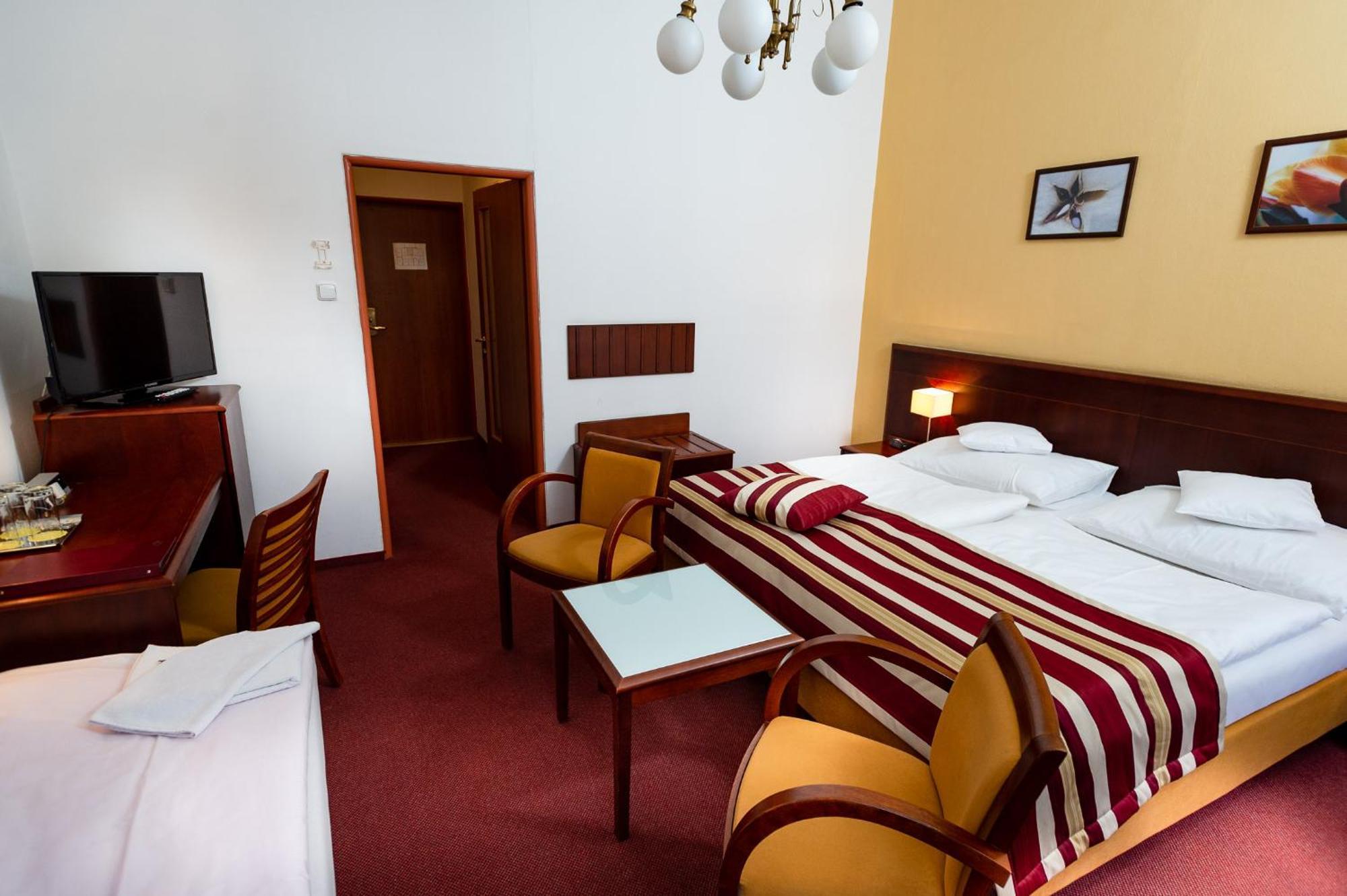 Doppelzimmer mit Zustellbett