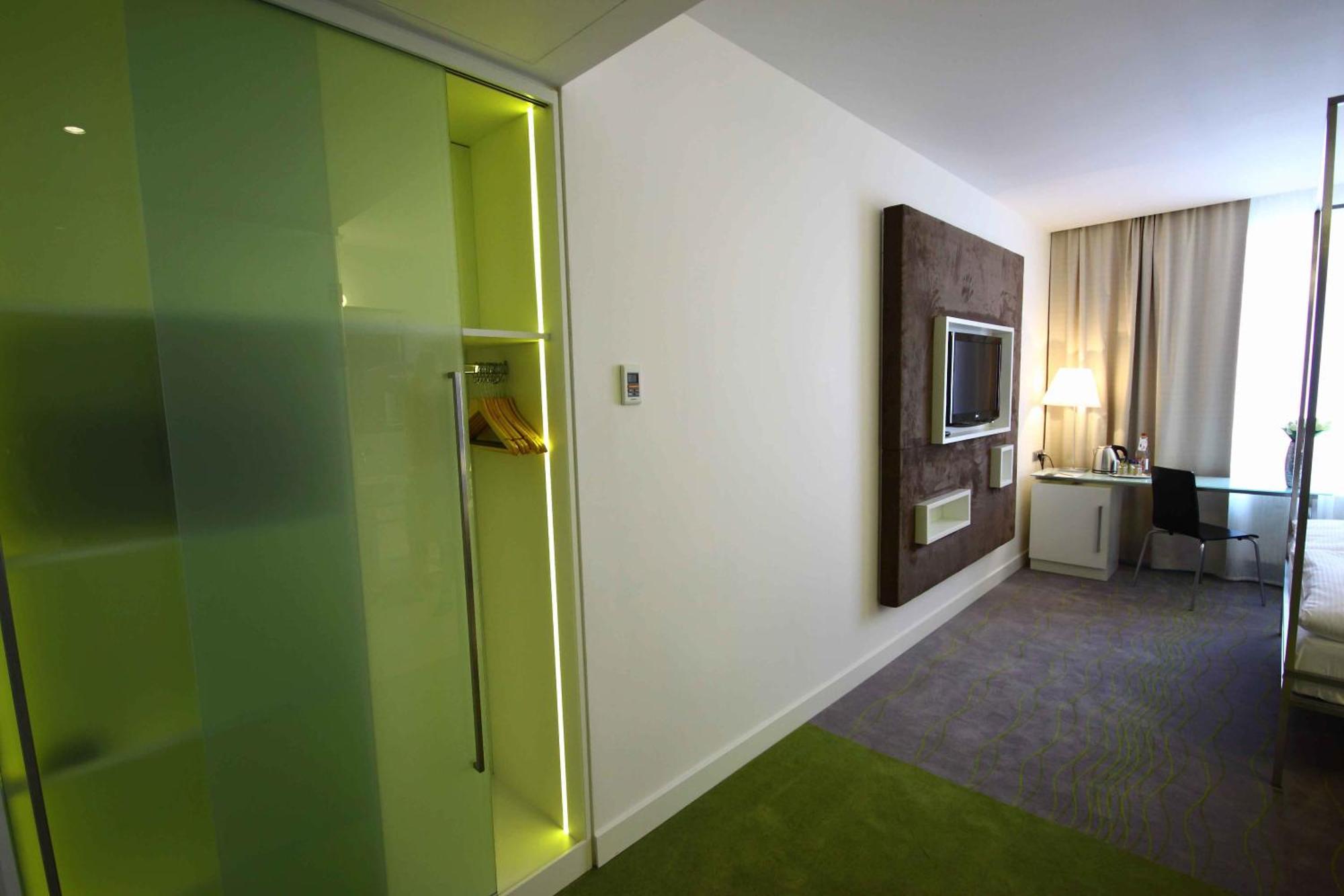 Executive Double or Twin Room,63007615:JPEG