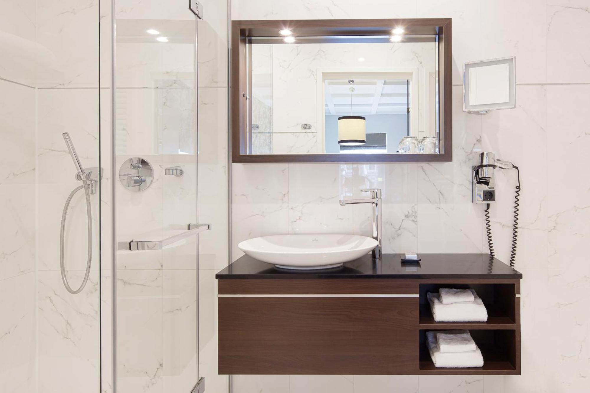 Deluxe Single Room with City View,1275332035:JPEG