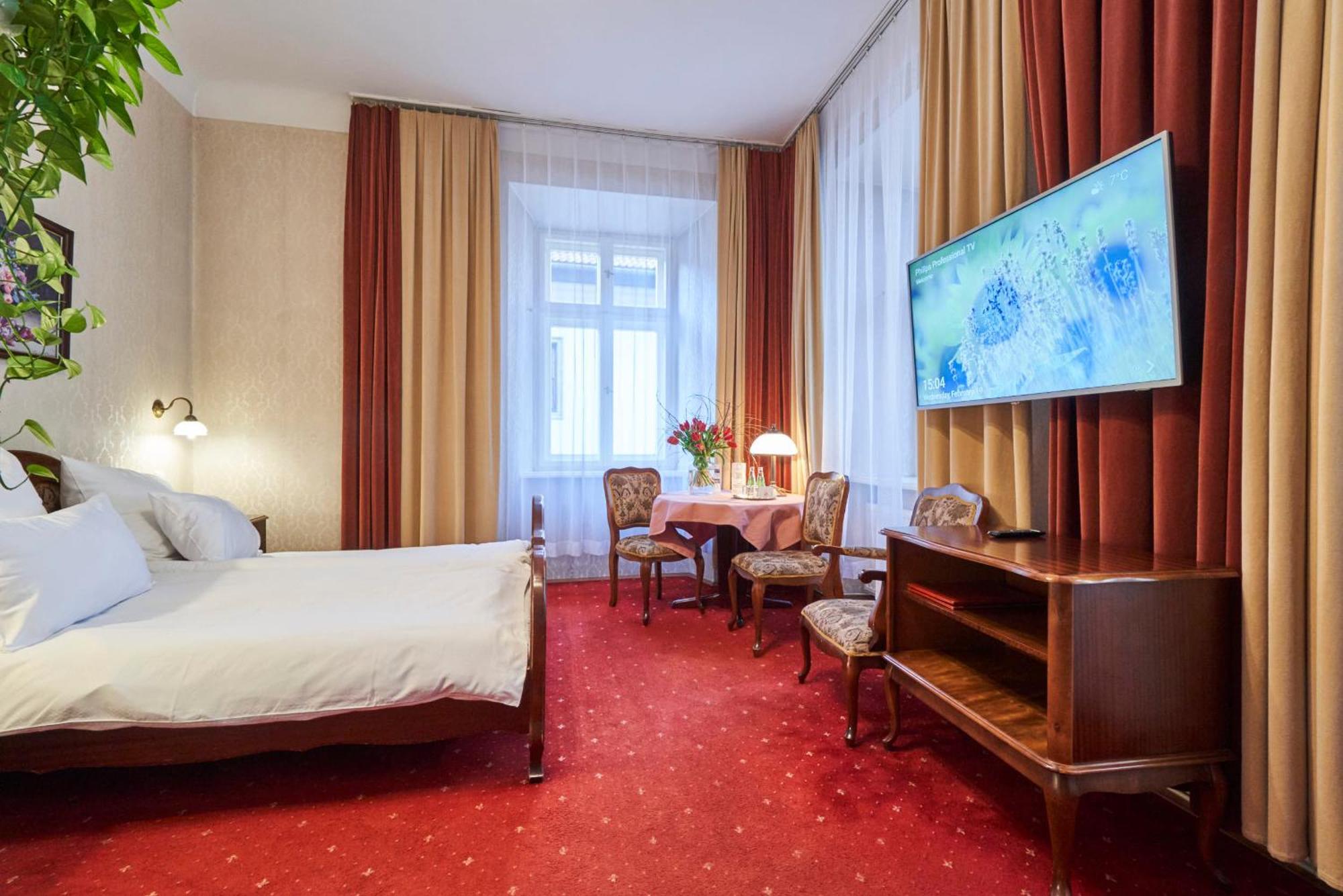 Doppelzimmer mit Stadtblick