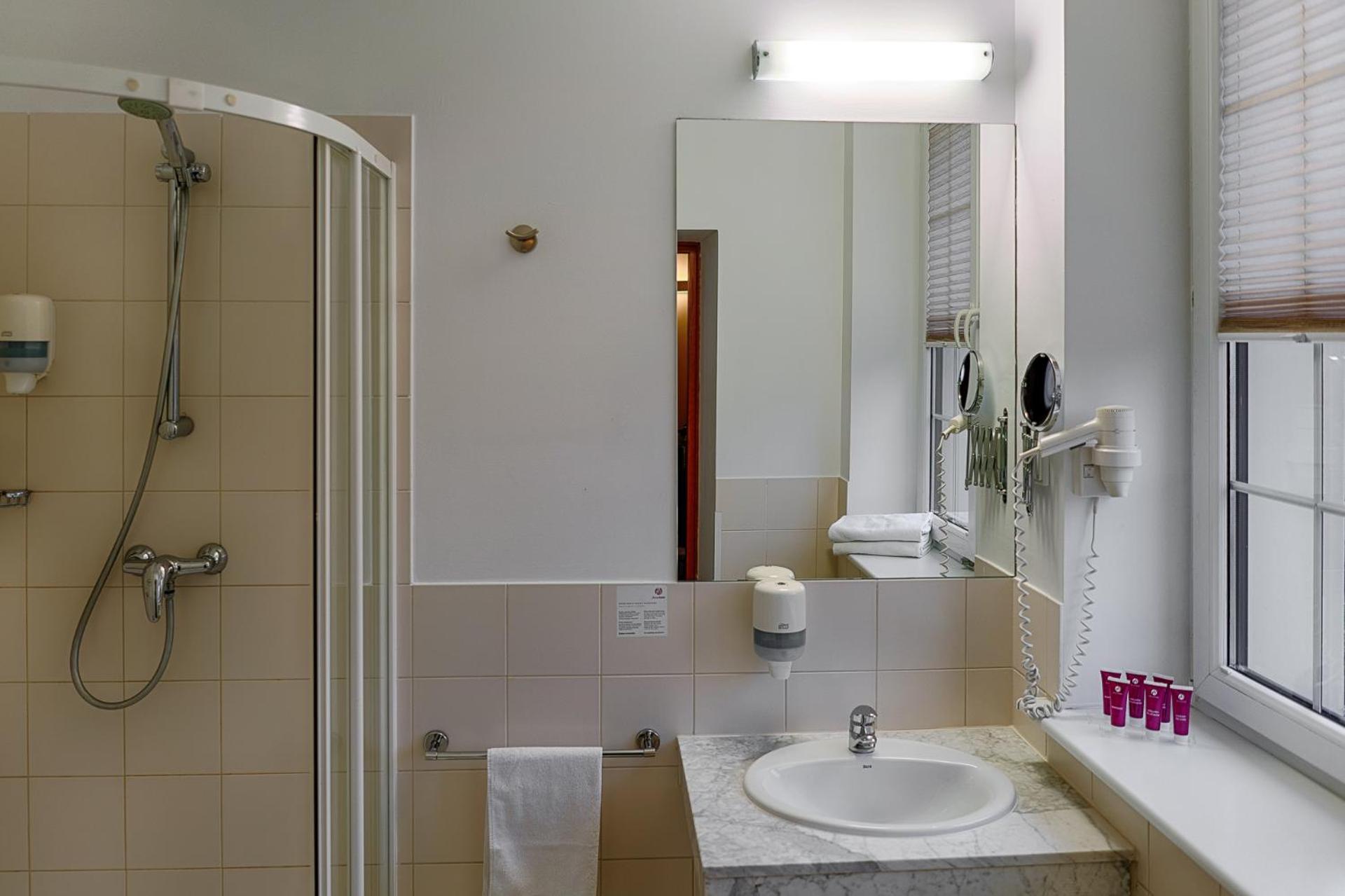 Großes Doppelzimmer