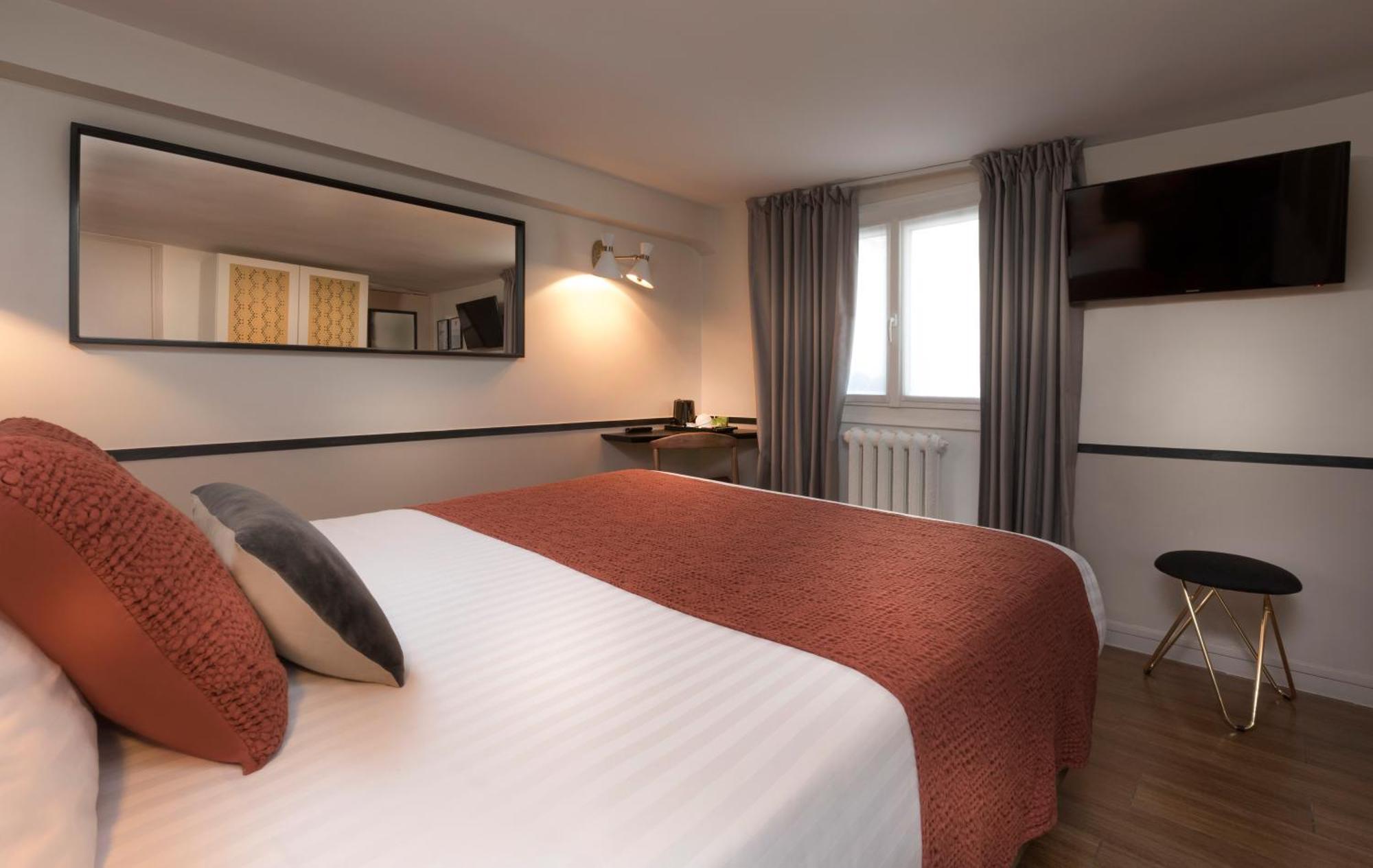 Standard Doppelzimmer mit Blick auf den Hof