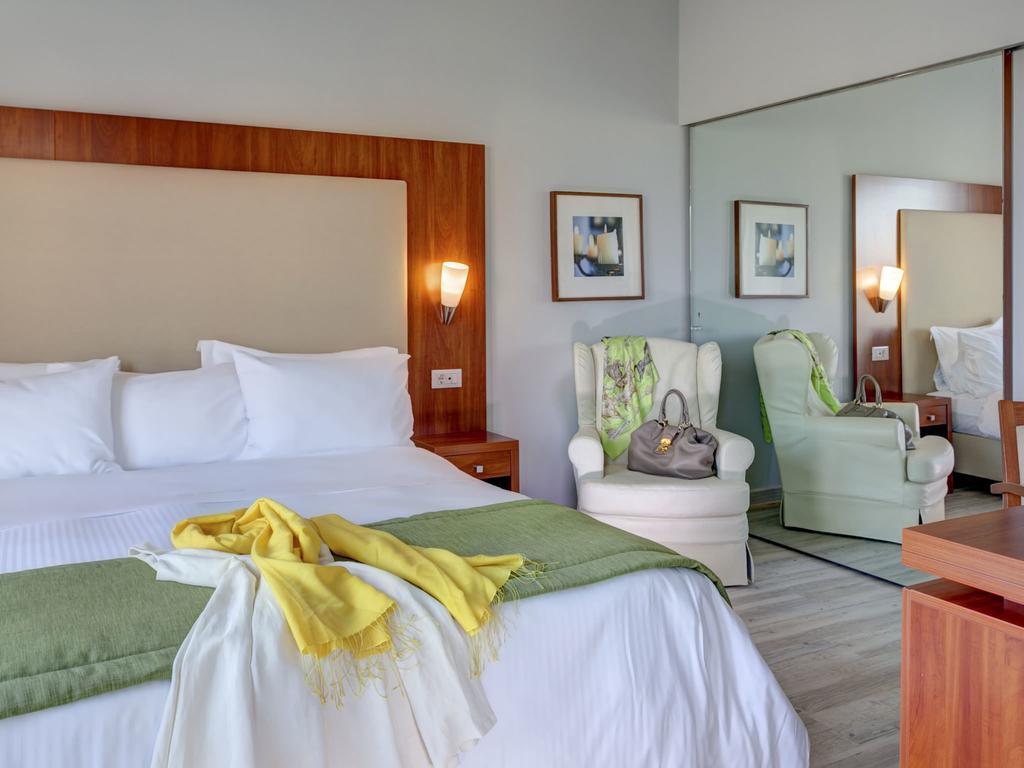 Suite mit privater Veranda und Blick auf die Akropolis