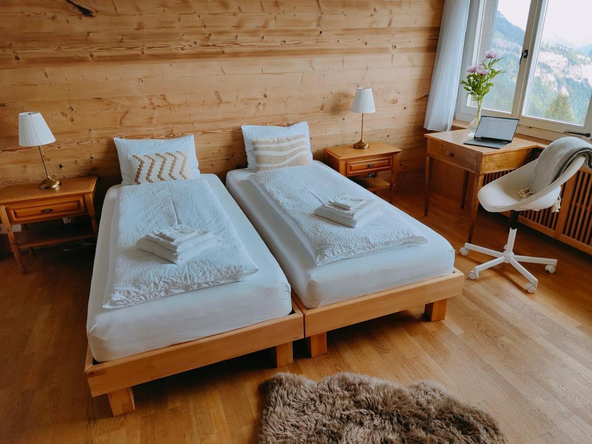 Standard Zimmer mit See- und Bergblick
