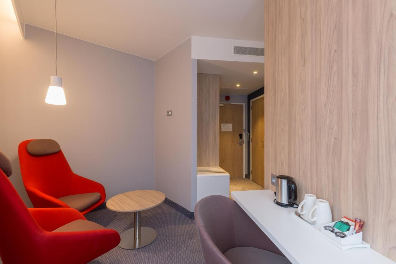 Standard Zimmer mit Queensize-Bett und mehr Platz – kostenloses Frühstück