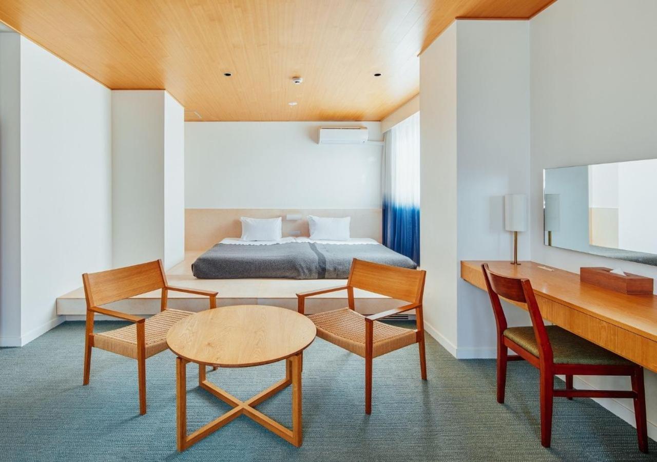 Deluxe Zimmer Theater mit Kingsize-Bett oder 2 Einzelbetten und eigenem Bad