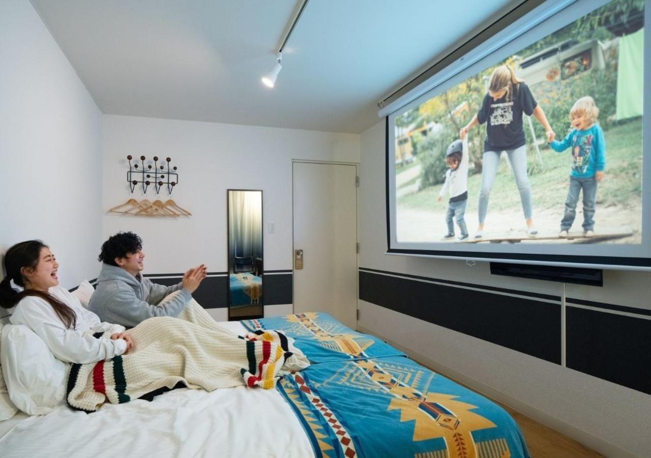 Theater Zimmer mit 1 Kingsize-Bett oder 2 Einzelbetten und eigenem Bad