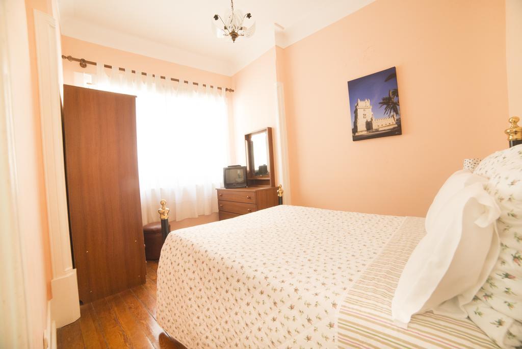 Doppel-/Zweibettzimmer mit Gemeinschaftsbad