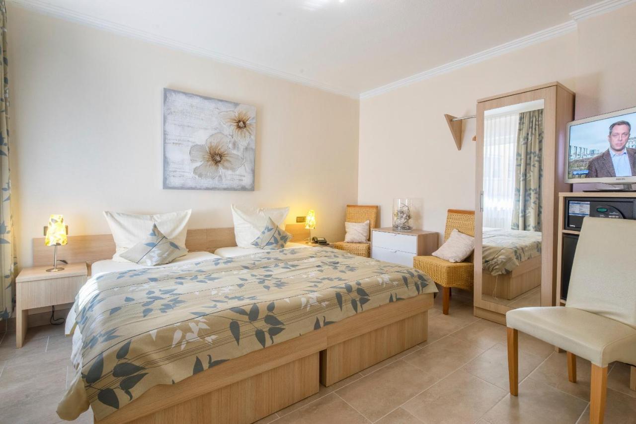 Three-Bedroom Apartment,1250114740:JPEG
