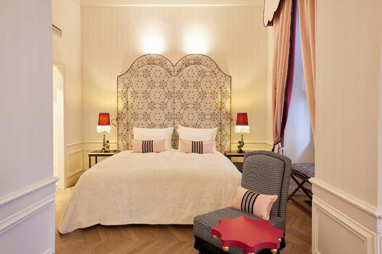 Doppelzimmer mit Blick auf den Innenhof