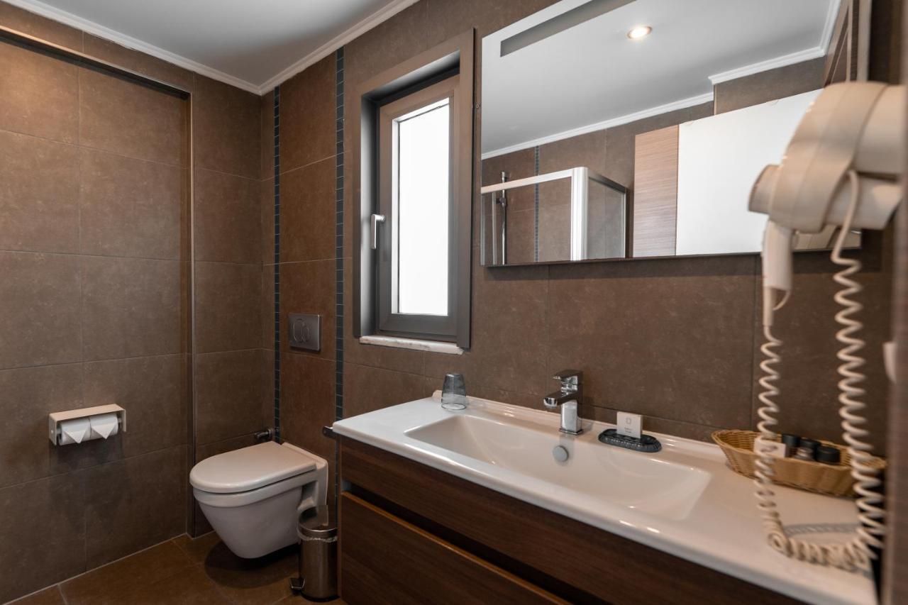 Bosphorus View Room with Balcony,1260476917:JPEG