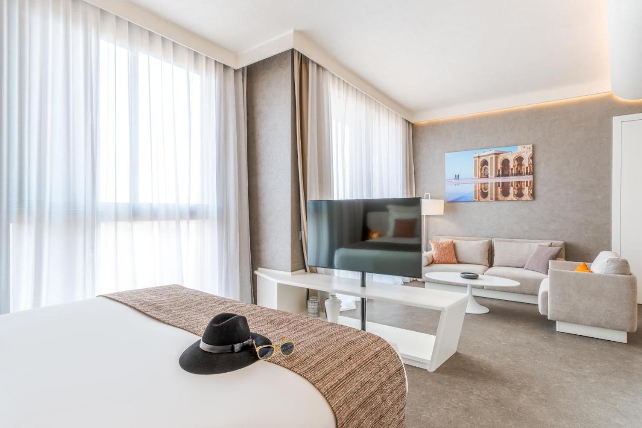 CR Junior Suite Avenue (3 Erwachsene)