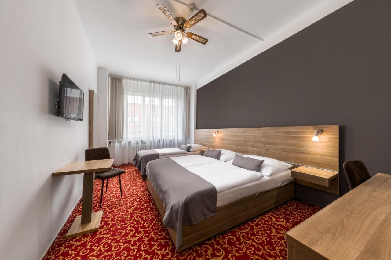 Dreibettzimmer