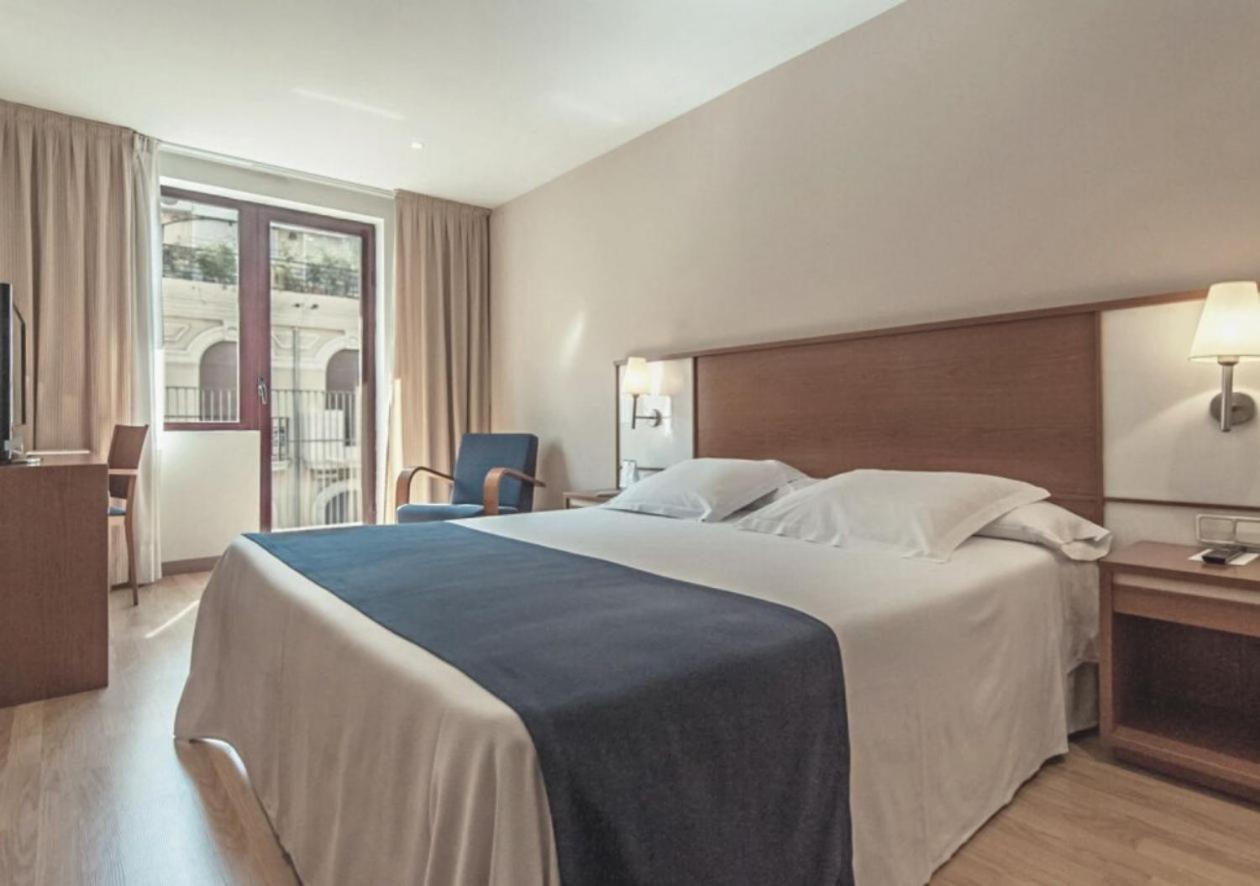 Standard Zimmer mit Balkon (2 Erwachsene)