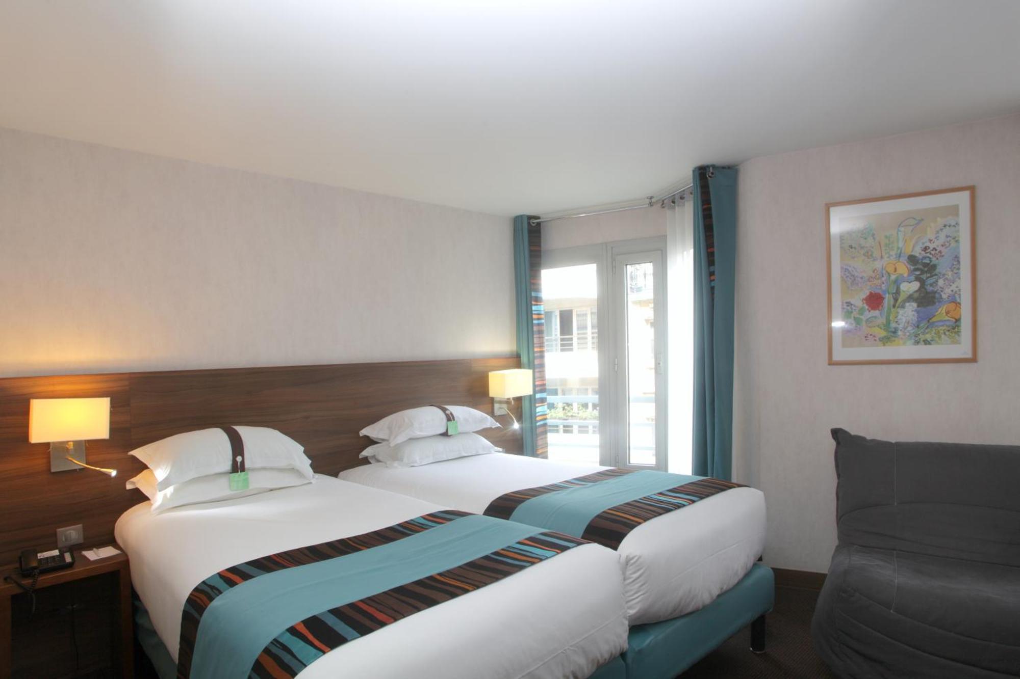 Twin Room with Sofa Bed - Non-Smoking,1274000242:JPEG