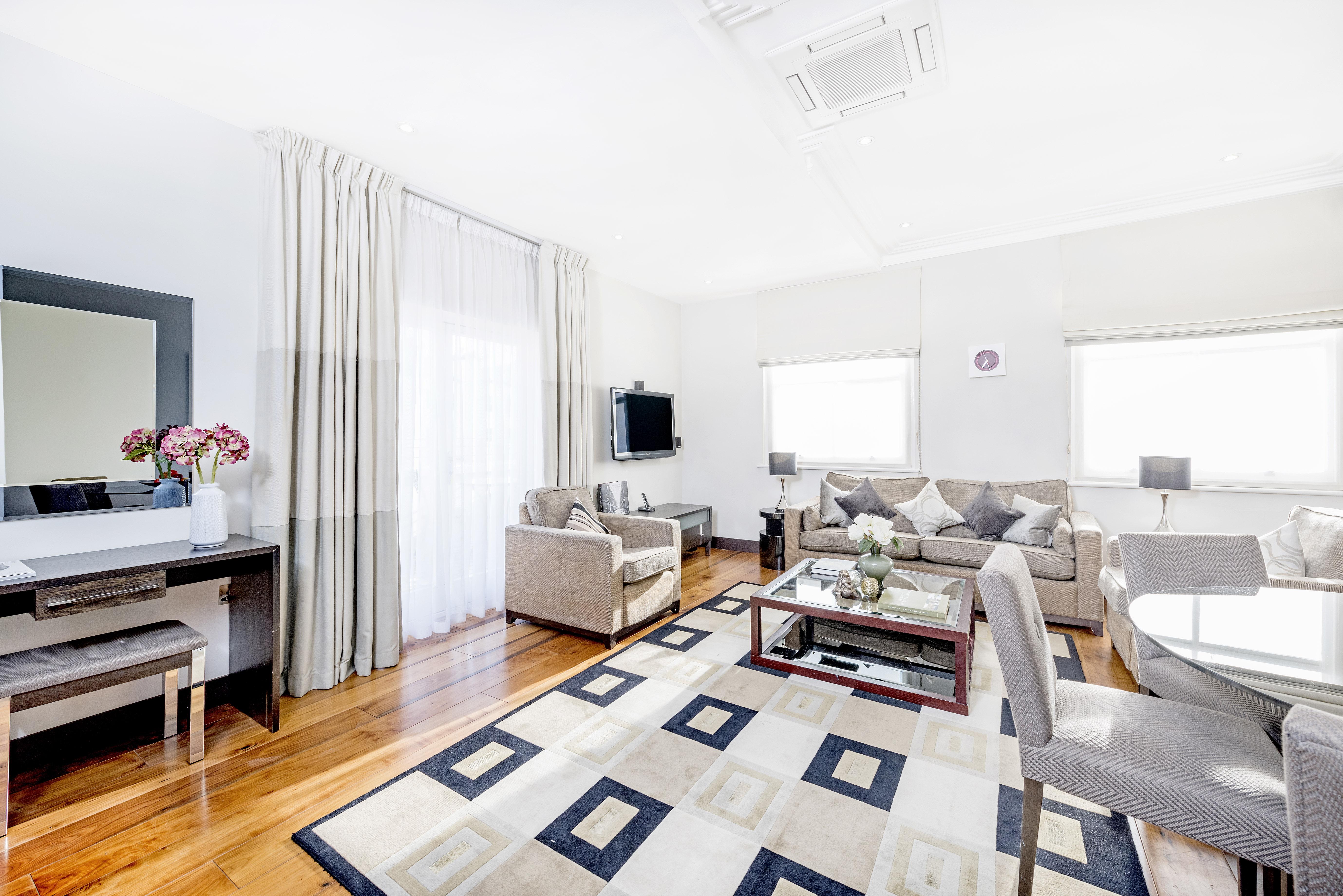 Executive Apartment mit 3 Schlafzimmern und Balkon