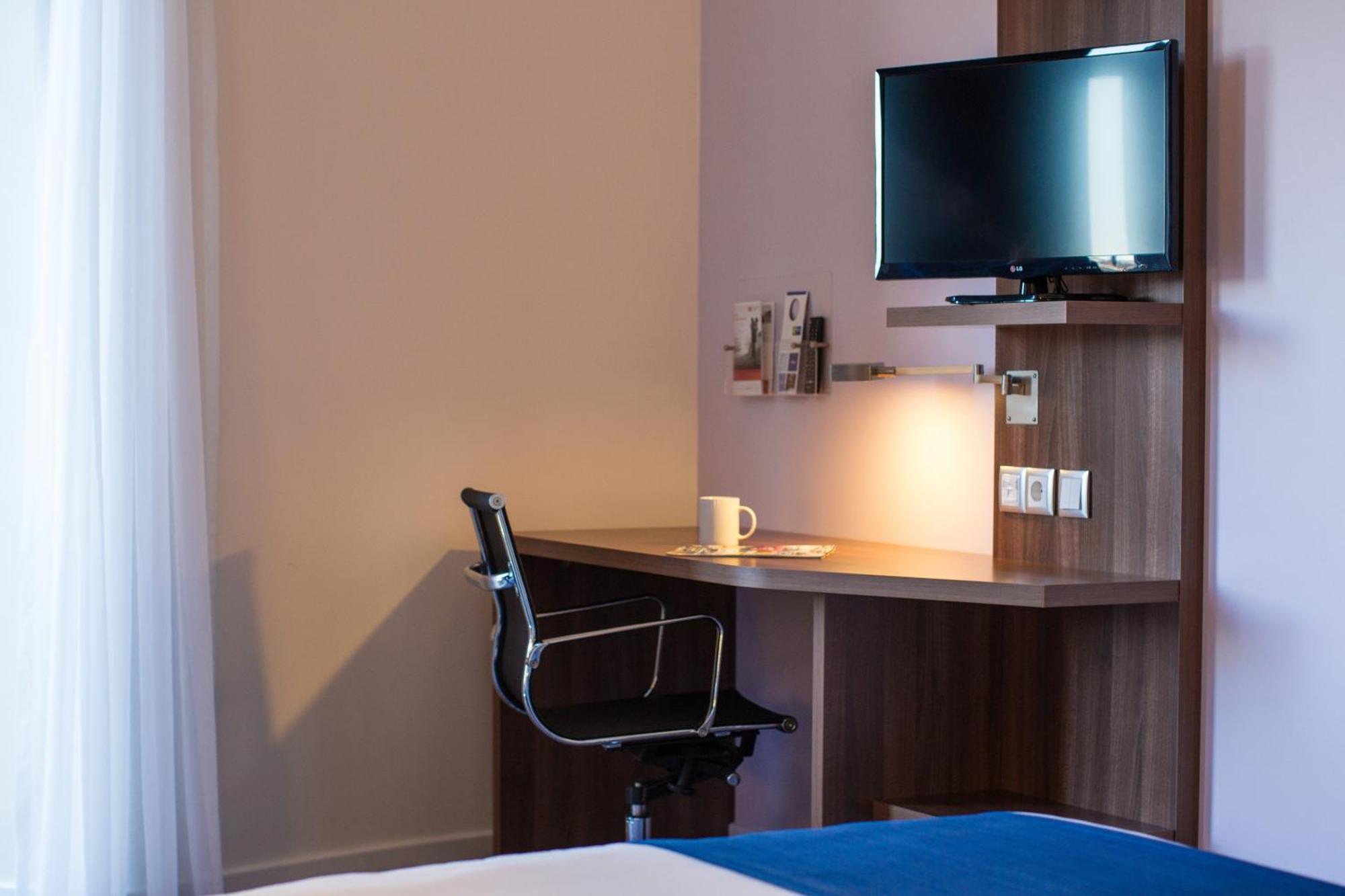 Standard Zimmer mit kostenfreiem Frühstück