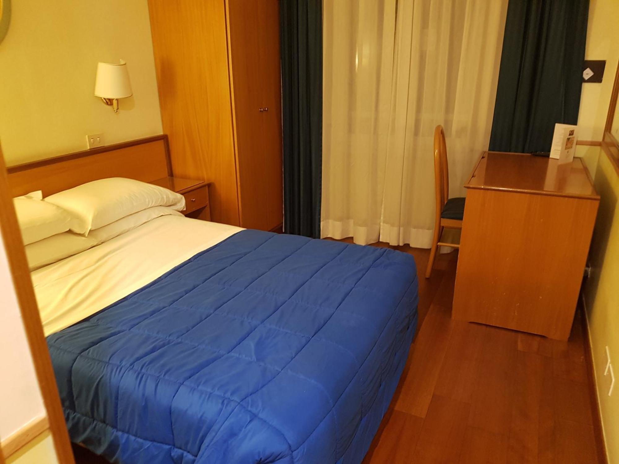 Economy Doppelzimmer mit Doppelbett