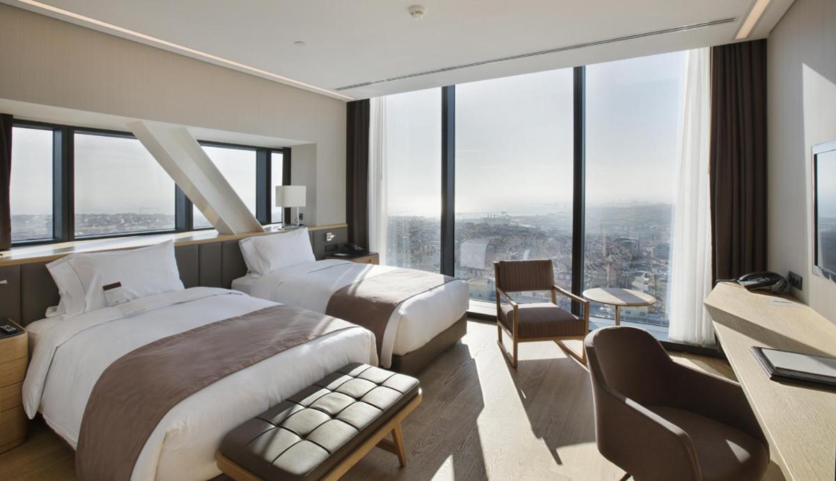 Twin Room,1537827820:JPEG