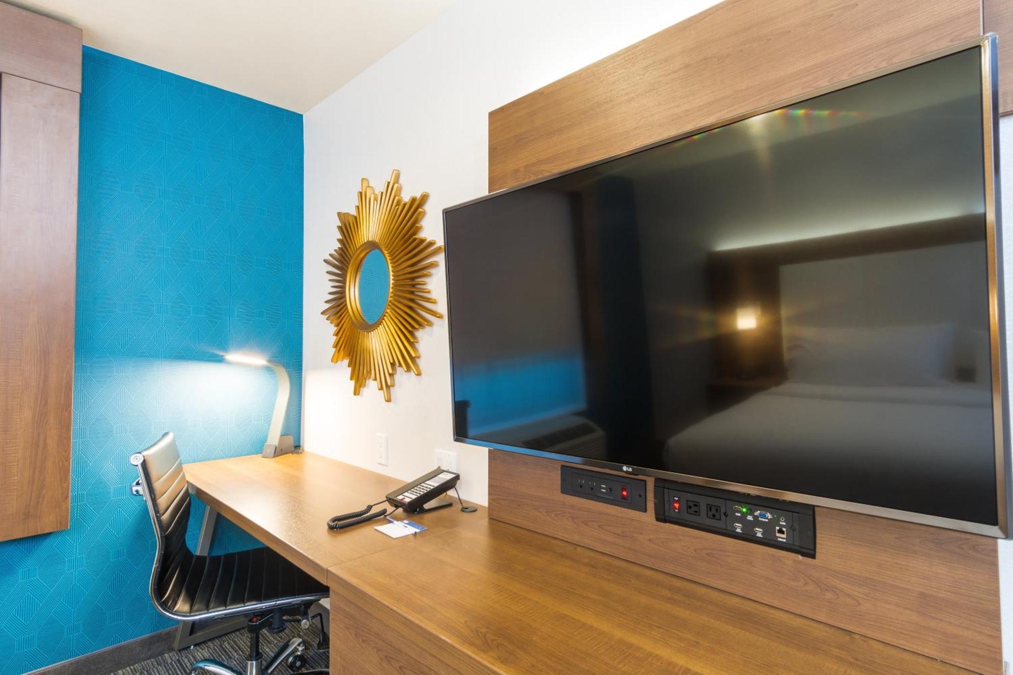 Standard Zimmer mit Kingsize-Bett