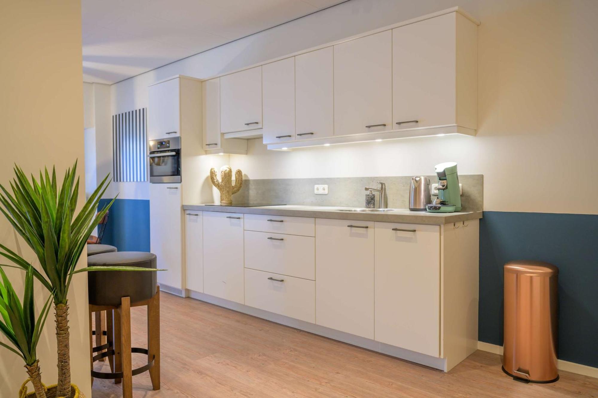 Ferienwohnung mit 2 Schlafzimmern, 4 Einzelbetten und Balkon