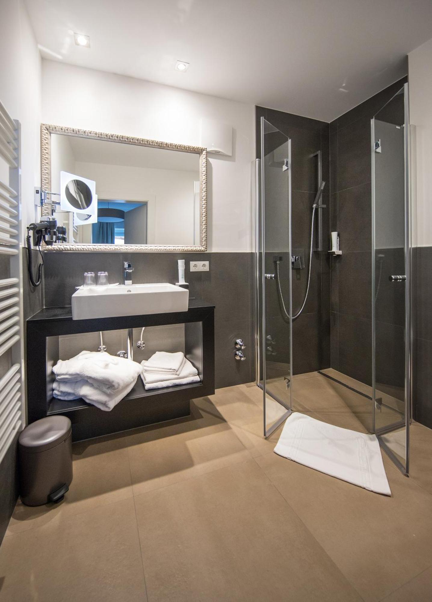 Design Double Room