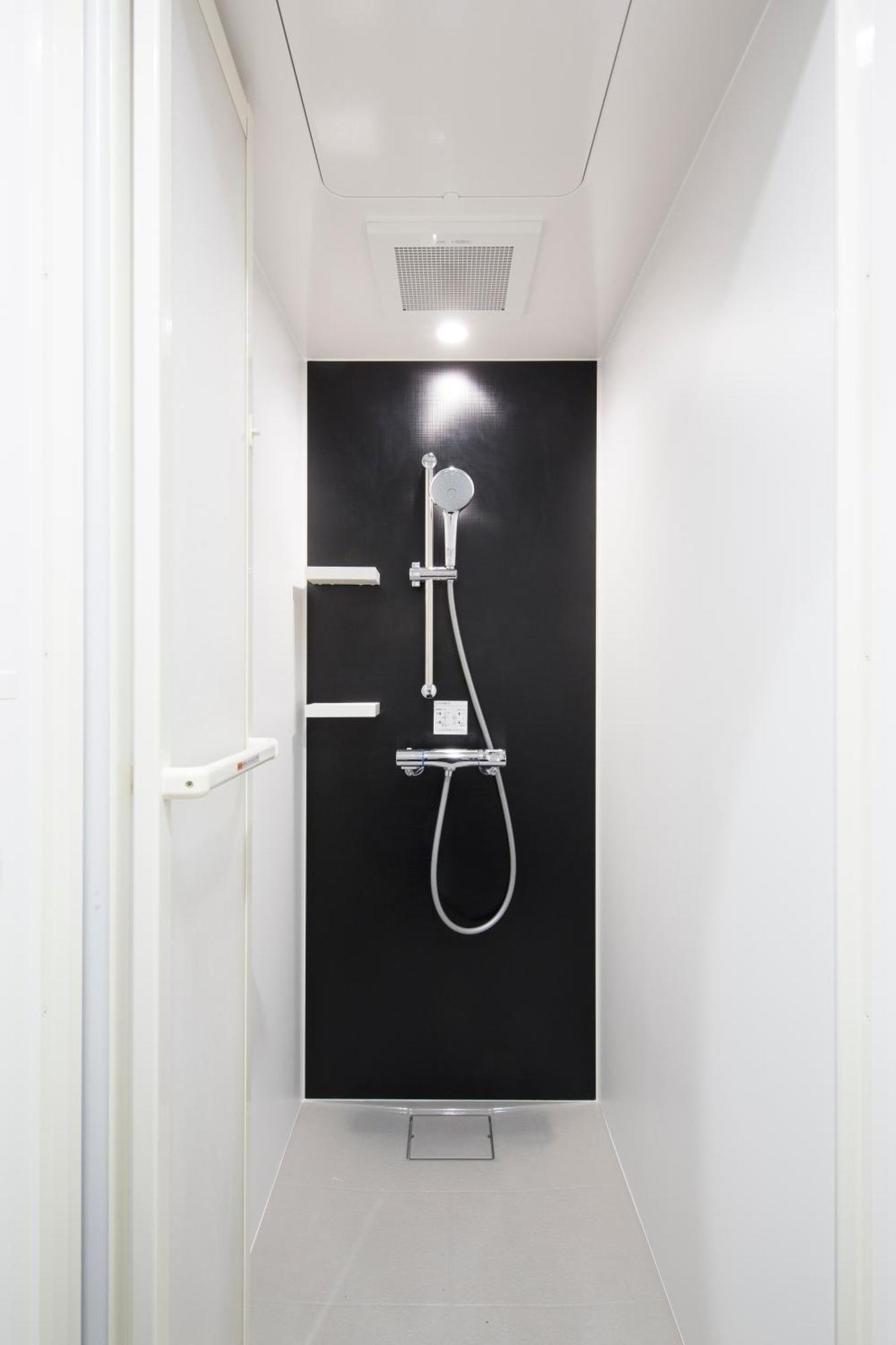 Benachbarte 2 Zweibettzimmer