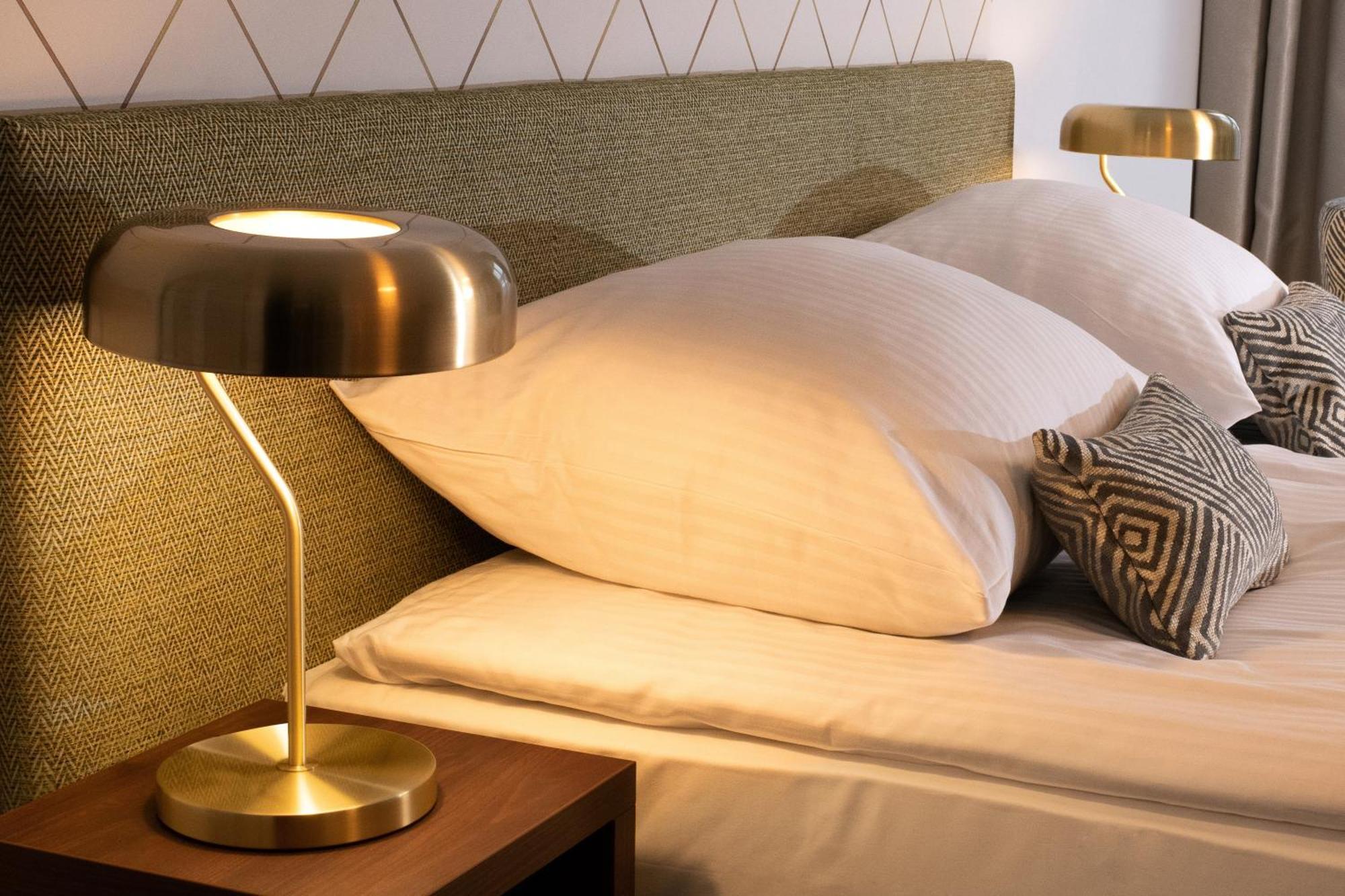 Kleines Doppel-/Zweibettzimmer