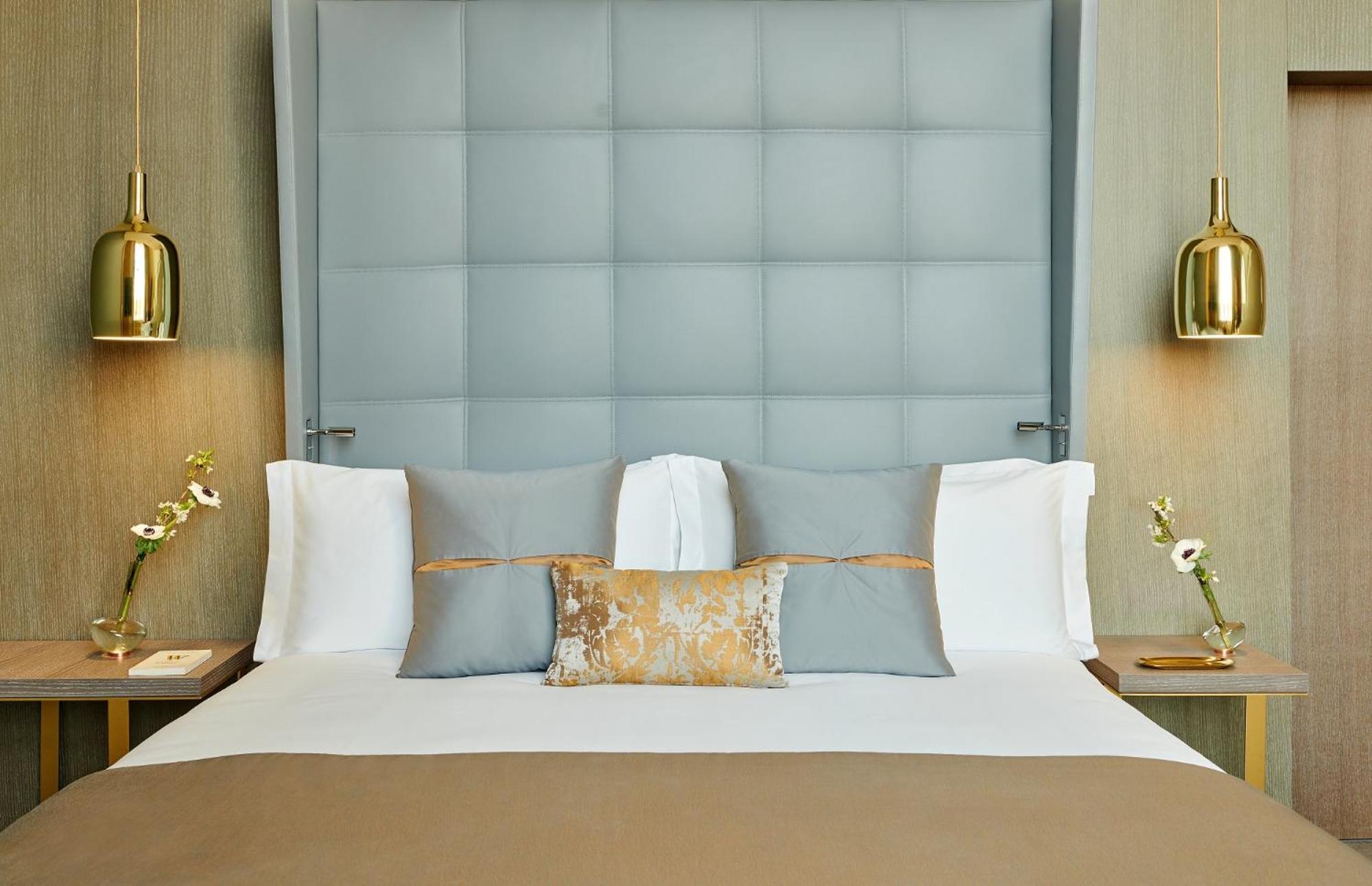 Standard Zimmer mit Kingsize-Bett und Gartenblick - barrierefrei