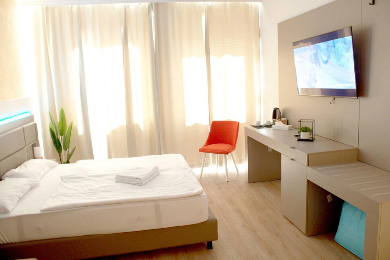 Deluxe Suite,1296739153:JPEG