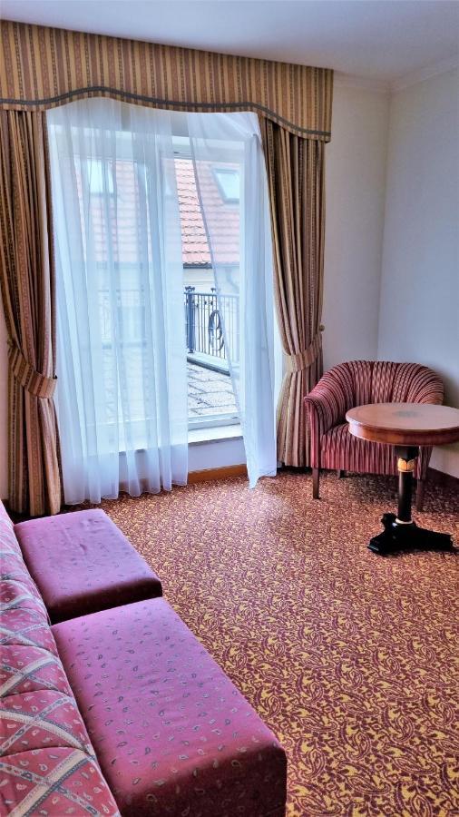 Doppelzimmer mit Balkon