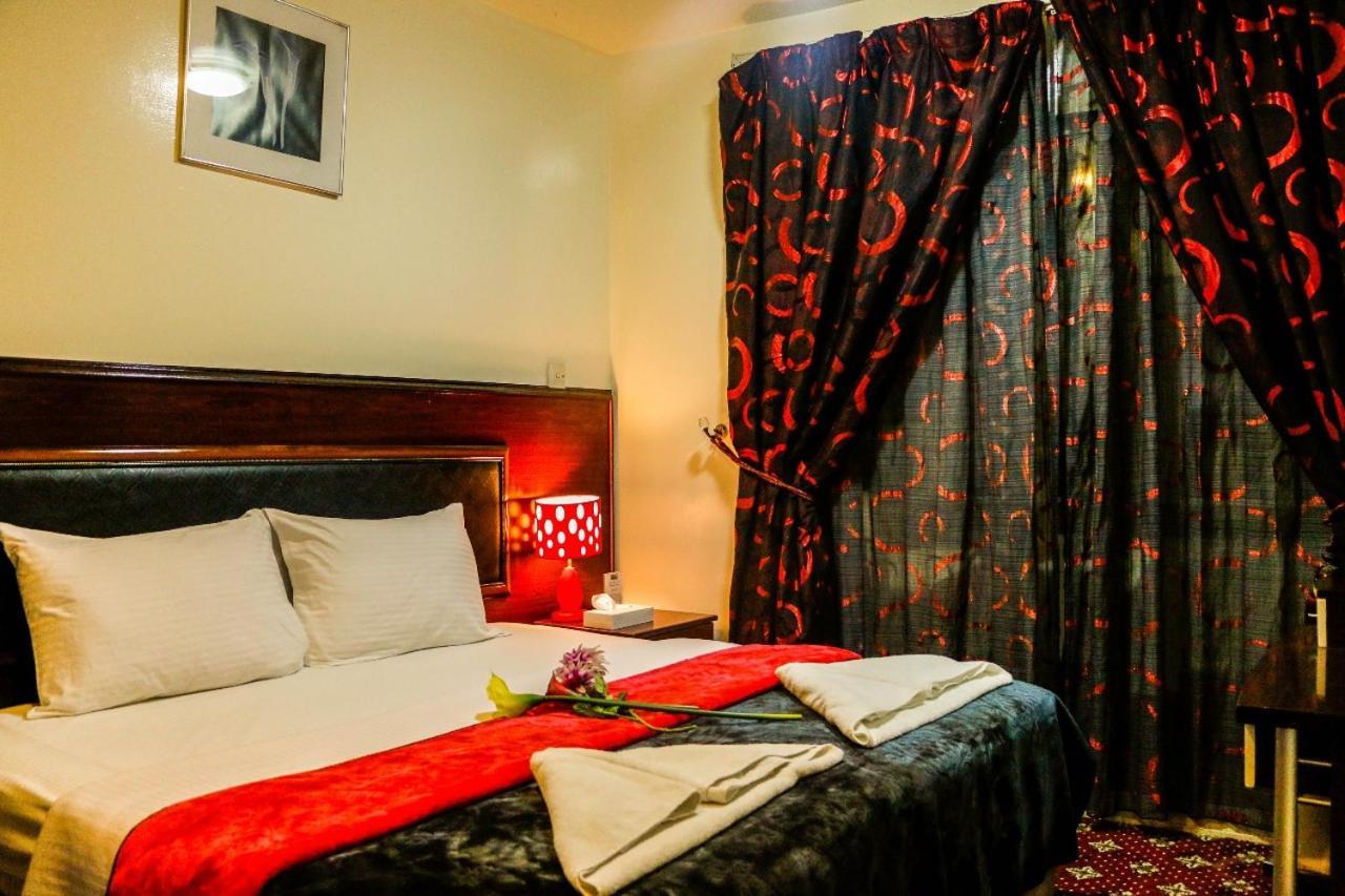 Deluxe Suite mit Kingsize-Bett