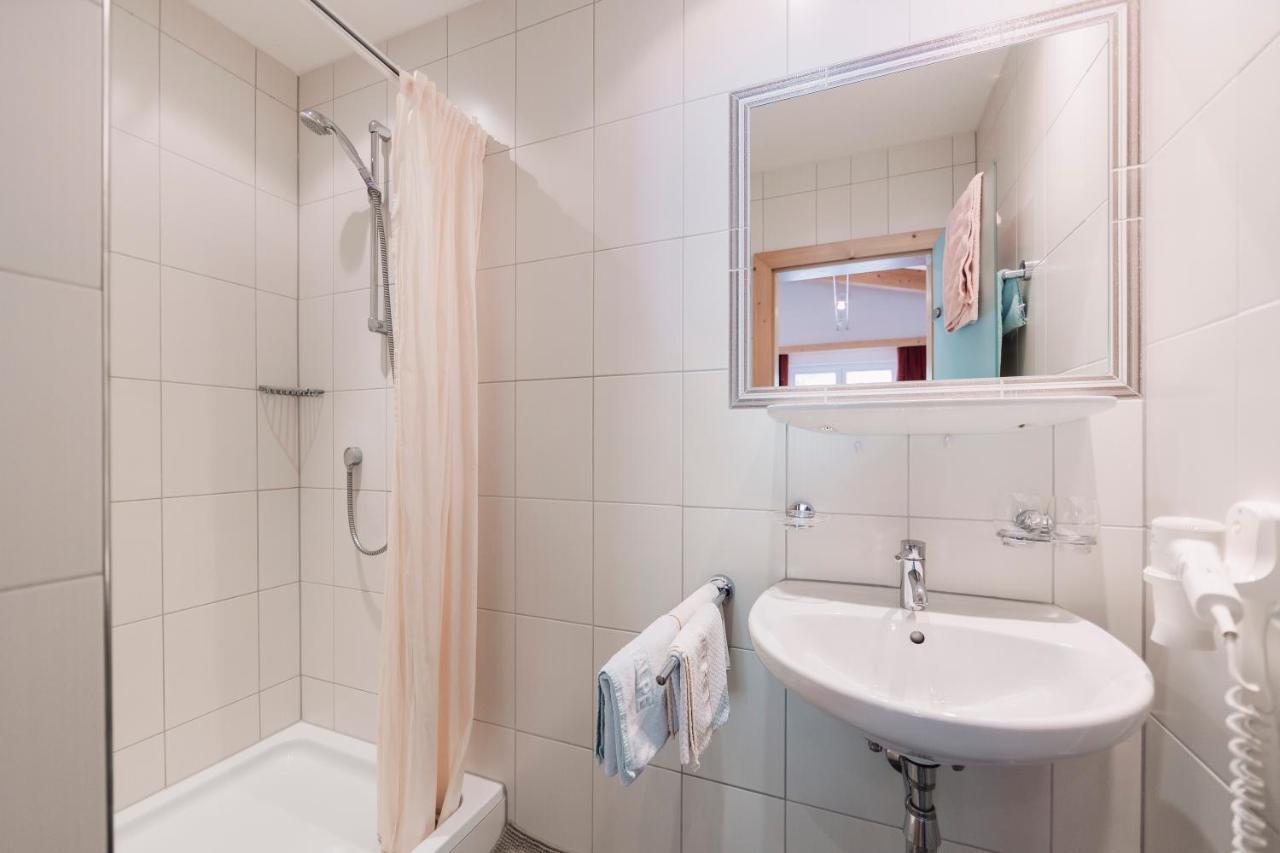 Dreibettzimmer