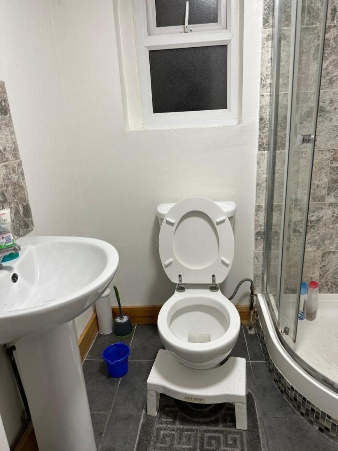 Einzelzimmer mit Gemeinschaftsbad