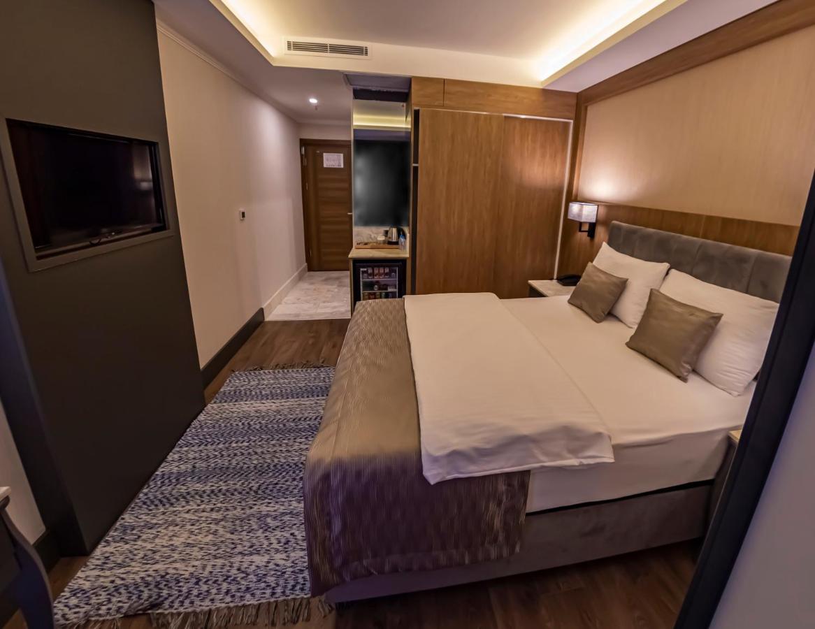 Double Room,1319274862:JPEG