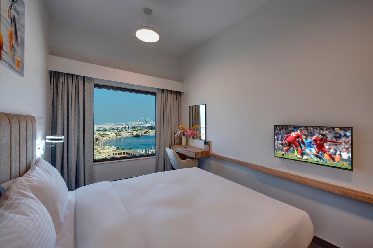 Superior Zimmer mit Queensize-Bett am Wasser