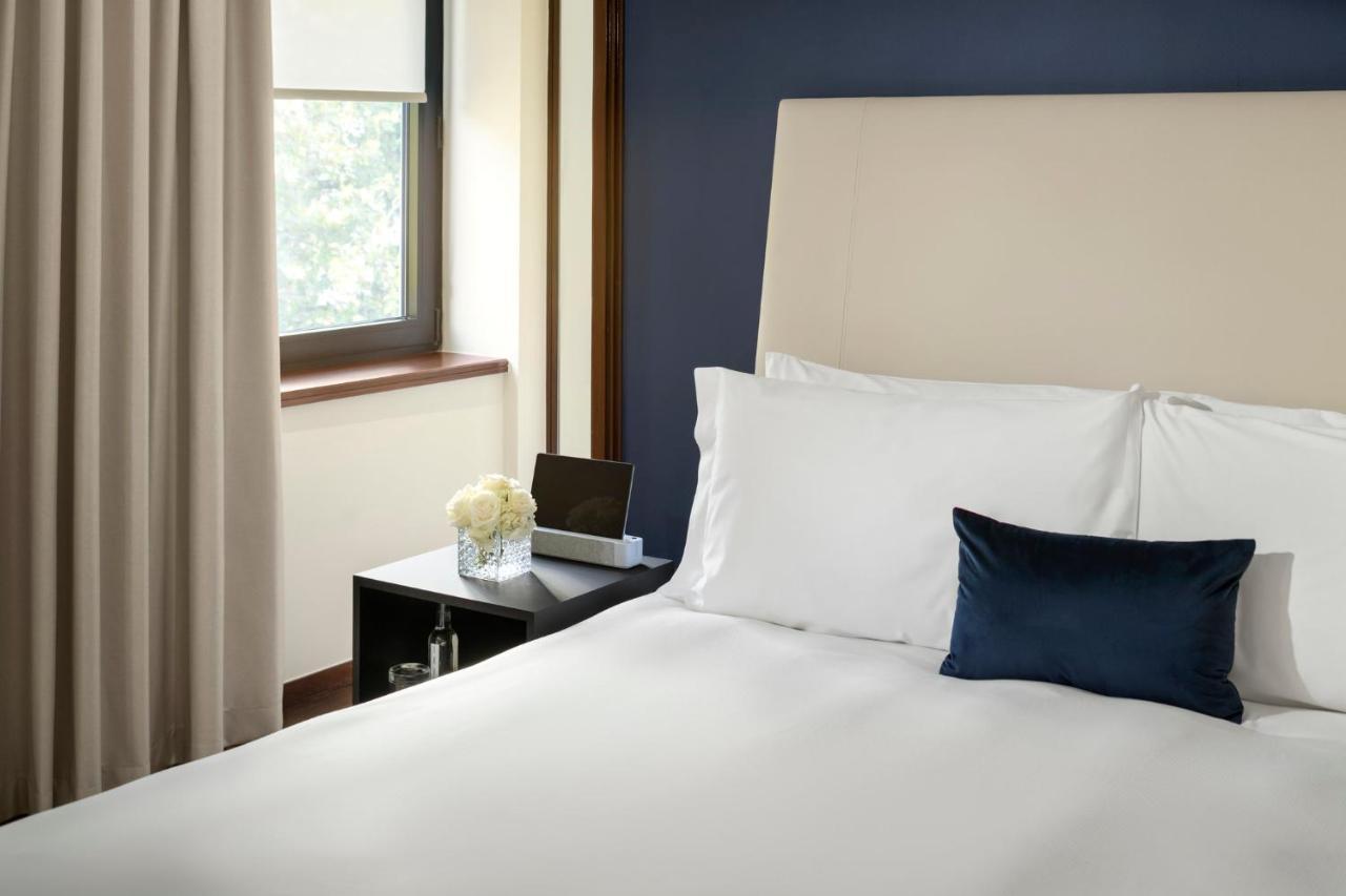 Halkin Zimmer