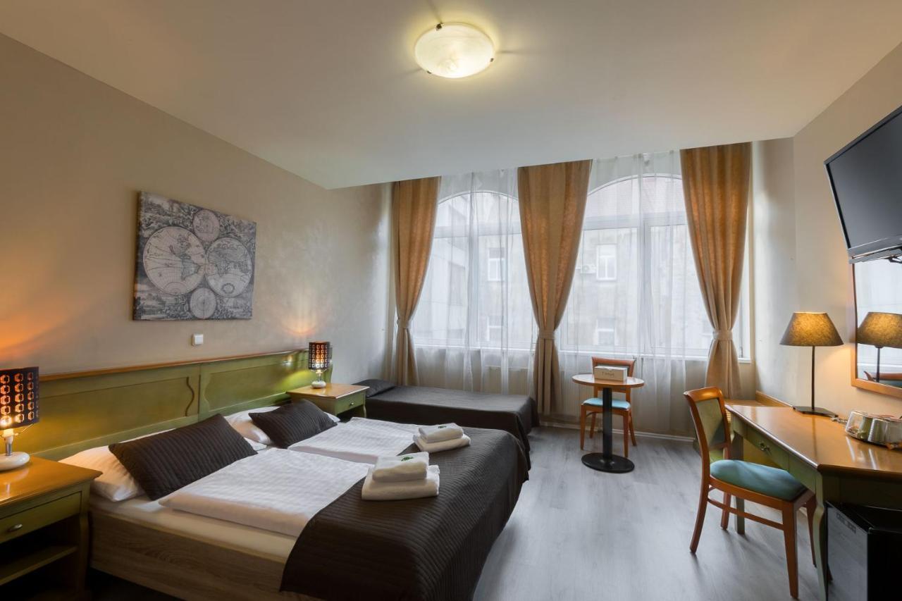 Superior Double or Twin Room,1336358288:JPEG