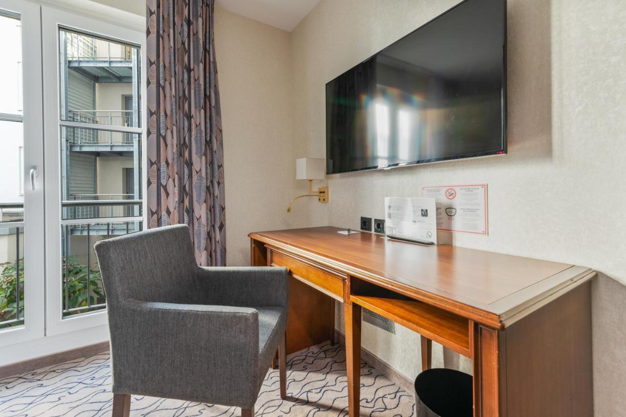 Club Doppelzimmer mit Blick auf den Innenhof