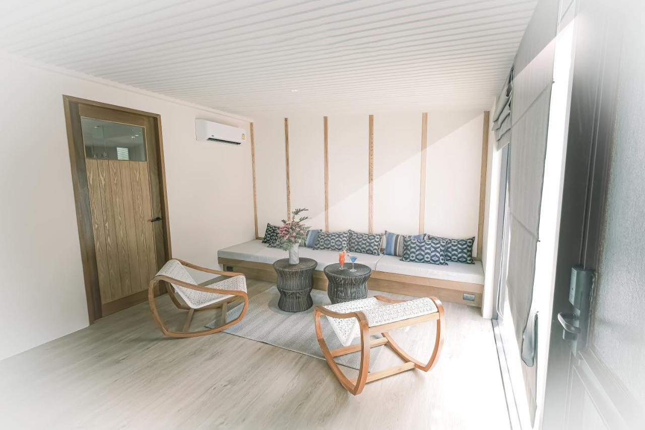Premier Poolvilla mit Wohnzimmer und Hin- und Rücktransfer