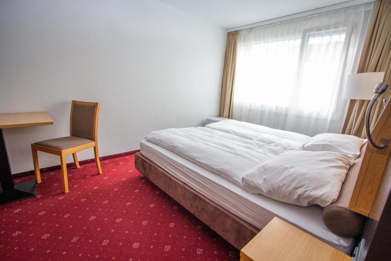 Classic Dreibettzimmer