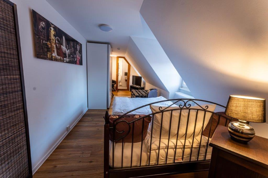 Einzelzimmer - 4. Etage - ohne Aufzug