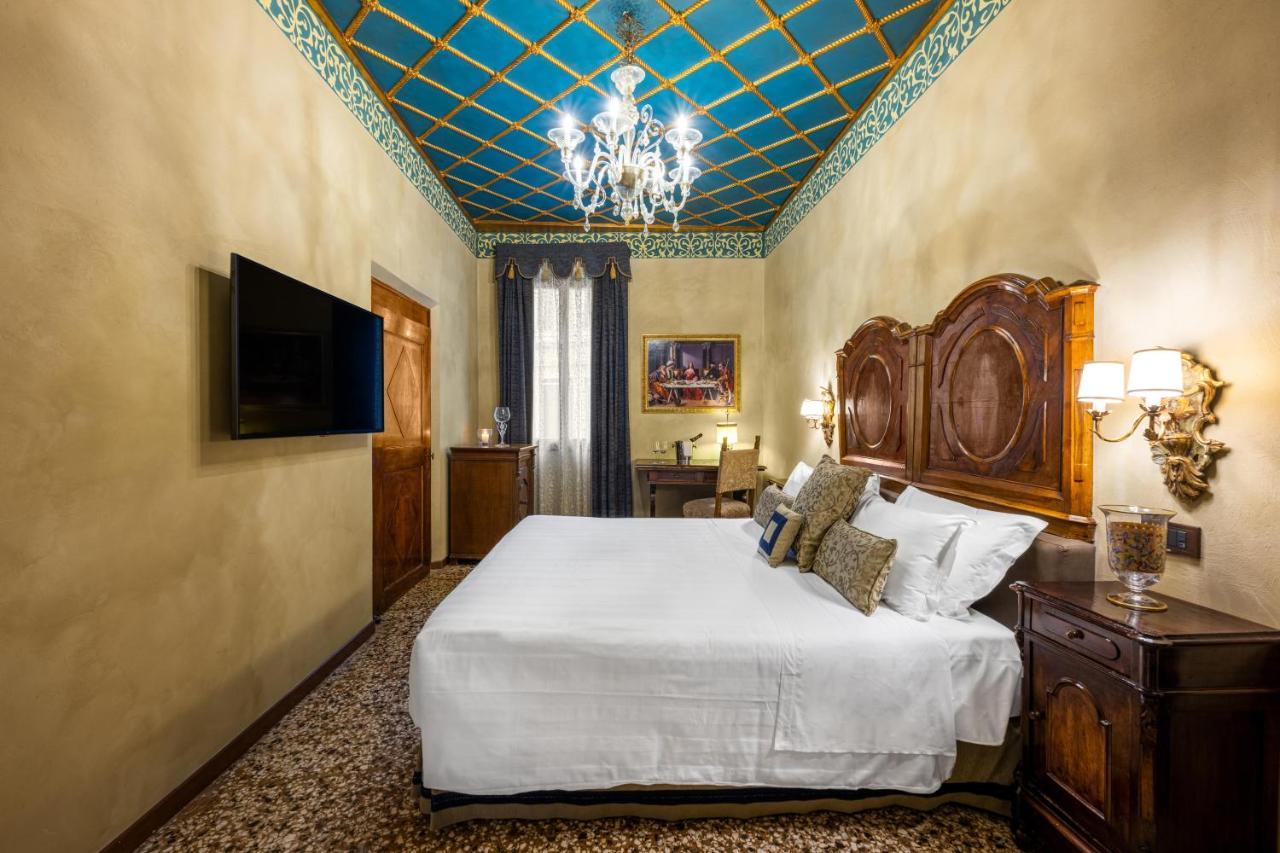 Superior Zimmer mit Kanalblick