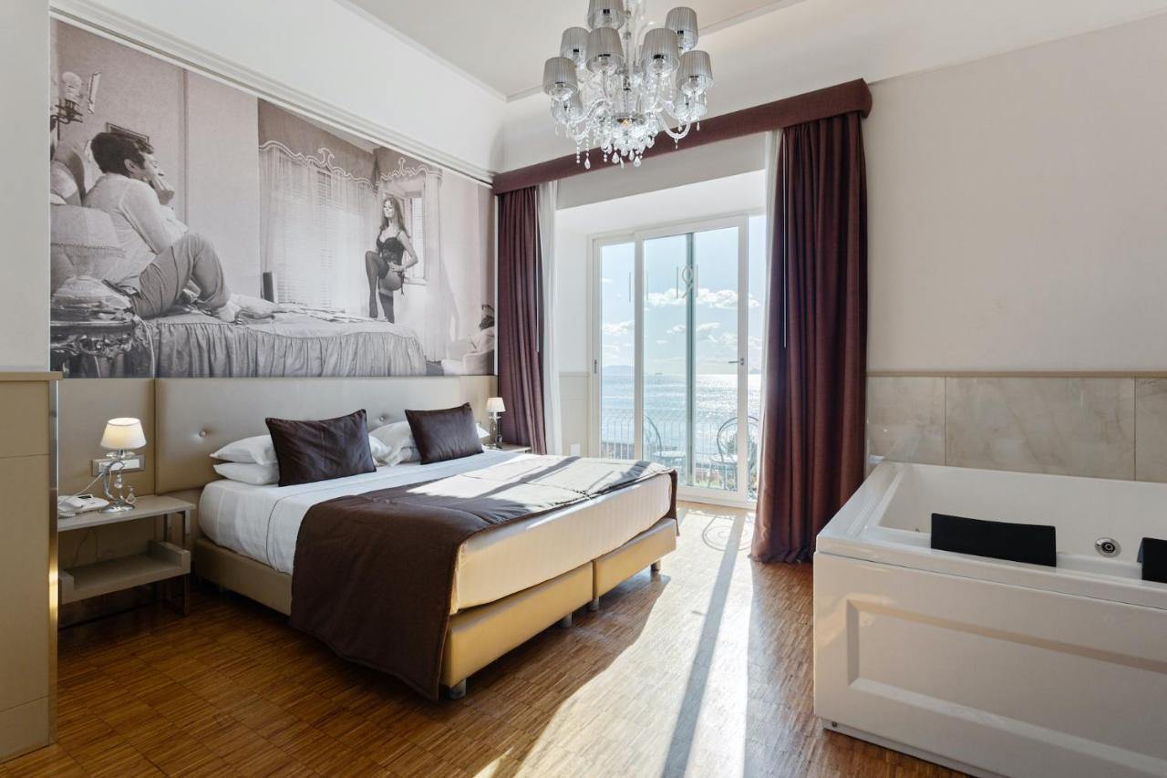 Deluxe Suite mit Whirlpool-Badewanne