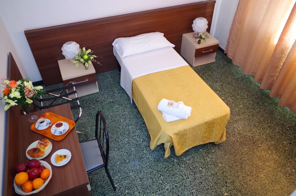 Dreibettzimmer