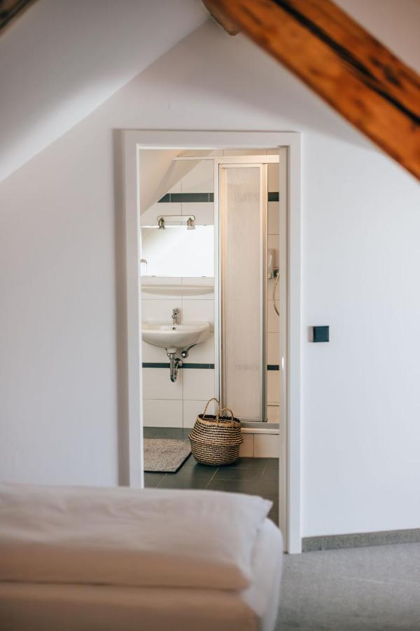 Studio mit Balkon